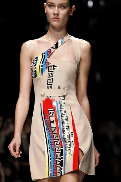 Look 69